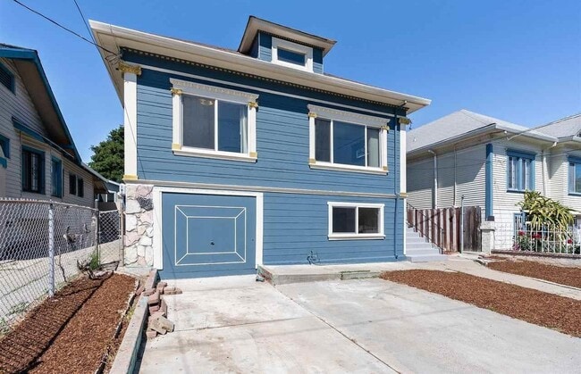 4076 Santa Rita St in Oakland, CA - Building Photo - Building Photo