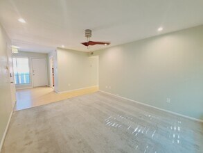 10536 Stone Canyon Rd in Dallas, TX - Building Photo - Building Photo