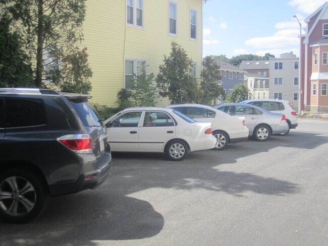 22 Lancaster St in Worcester, MA - Building Photo - Building Photo