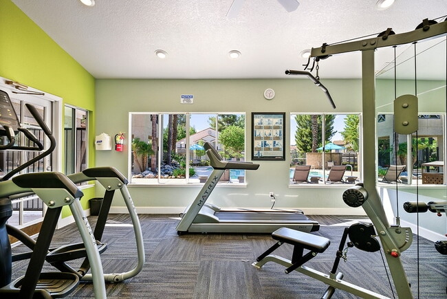 Emerald Pointe in Diamond Bar, CA - Building Photo - Building Photo