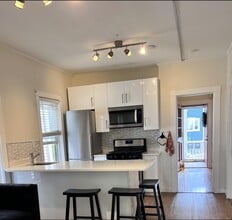 74 Lowell St in Somerville, MA - Foto de edificio - Building Photo