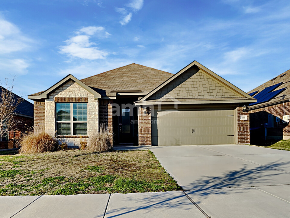 1005 Keystone Ct in Denton, TX - Building Photo