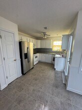 175 Sandy Creek Ct in Gaston, SC - Building Photo - Building Photo