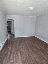 2499 S Frazier St in Philadelphia, PA - Foto de edificio - Building Photo