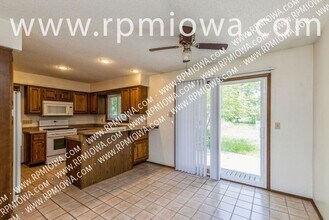 631 Crystal St in Ames, IA - Building Photo - Building Photo