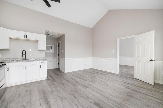 property at 3810 Memorial Blvd