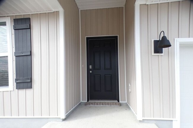 5970 Smarty Jones Wy in Pensacola, FL - Foto de edificio - Building Photo