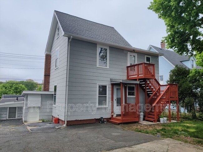 141 Hawkins St in Derby, CT - Building Photo - Building Photo