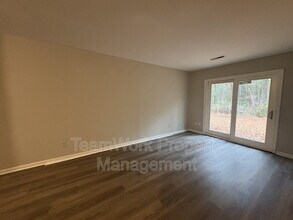 121 Canvasback Dr in Summerville, SC - Foto de edificio - Building Photo