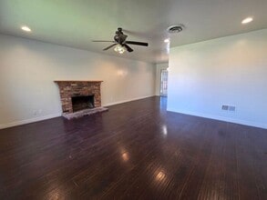 766 E Pillsbury St in Lancaster, CA - Building Photo - Building Photo