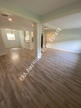 212 Ajax Dr NW in Fort Walton Beach, FL - Building Photo - Building Photo