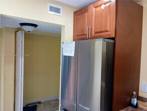3531 Inverrary Dr in Lauderhill, FL - Building Photo - Building Photo