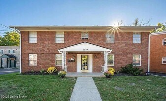 3523 Georgetown Pl in Louisville, KY - Building Photo
