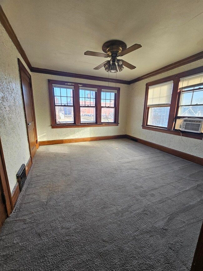 914 18th Ave in Rockford, IL - Building Photo - Building Photo