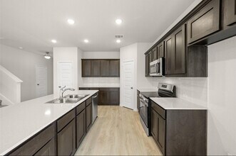 403 Saddle Ln in Denton, TX - Building Photo - Building Photo