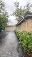 2187 Scott Rd in Northbrook, IL - Building Photo - Building Photo