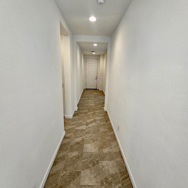 1660 W Paseo Way in Phoenix, AZ - Building Photo - Building Photo