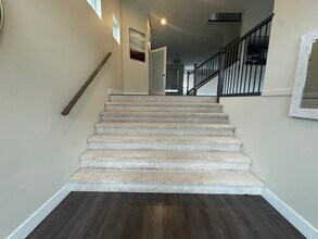 23944 104 Av in Maple Ridge, BC - Building Photo - Building Photo