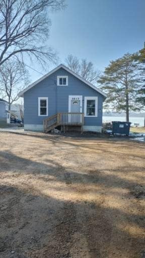 2613 Commerce Blvd in Mound, MN - Foto de edificio - Building Photo