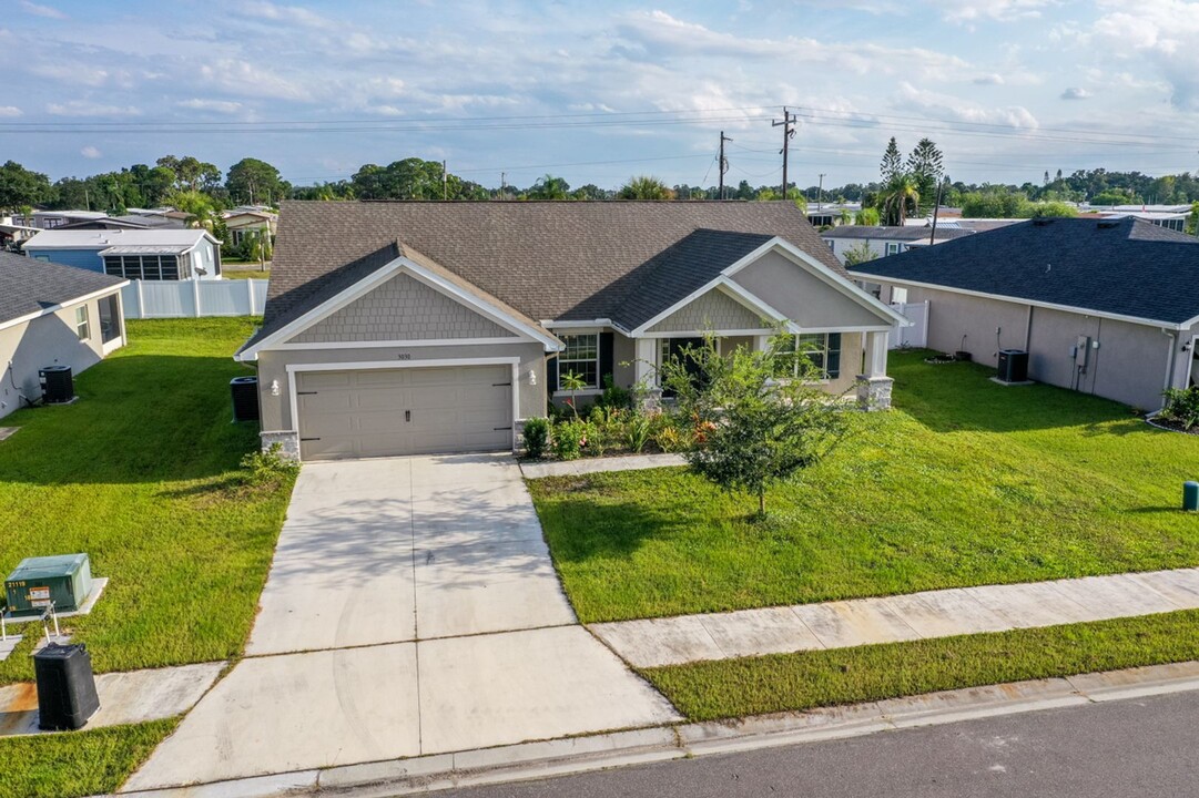 3030 58th Way E in Palmetto, FL - Building Photo