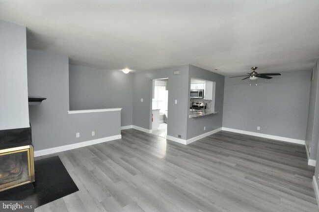 property at 1806B Ralston Dr