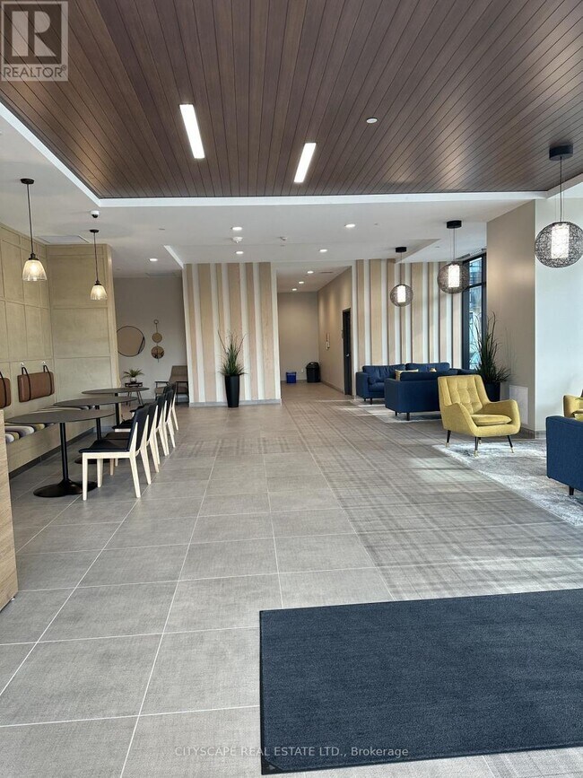 108 Garment St in Kitchener, ON - Building Photo - Building Photo