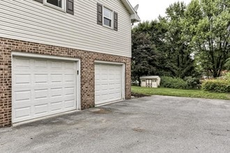 668 Sand Hill Rd in Hershey, PA - Building Photo - Building Photo