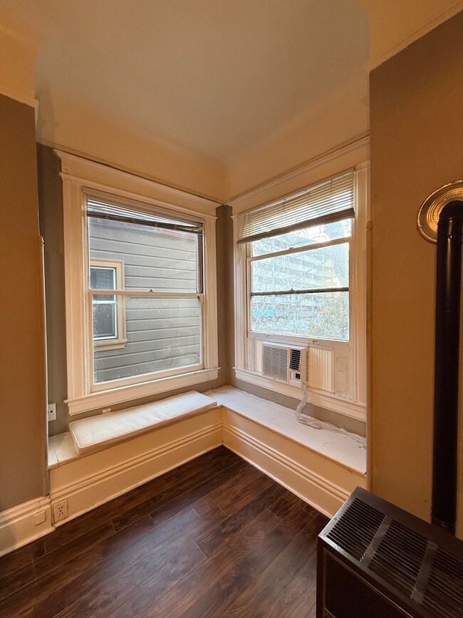 1710 1/2 16th St, Unit 1710 1-2 16th St in Sacramento, CA - Foto de edificio - Building Photo