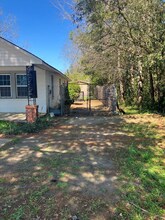563 McCrays Mill Rd in Sumter, SC - Building Photo - Building Photo