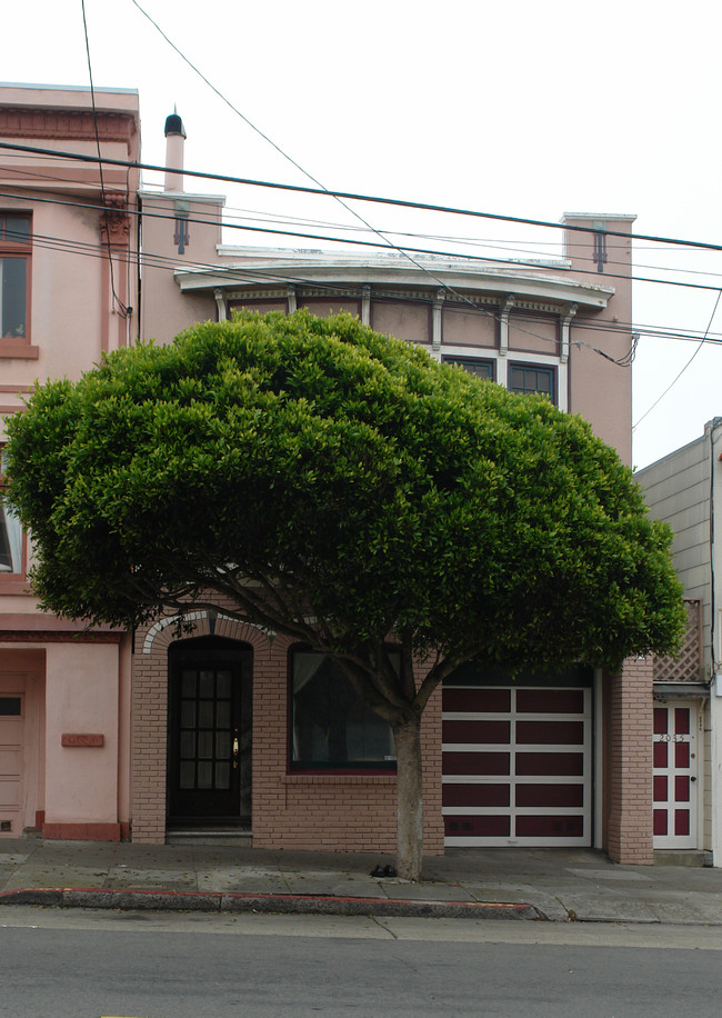 2033 Clement St in San Francisco, CA - Building Photo - Building Photo