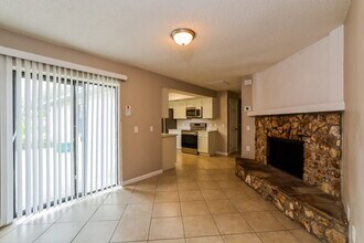 245 Bridle Path in Casselberry, FL - Building Photo - Building Photo