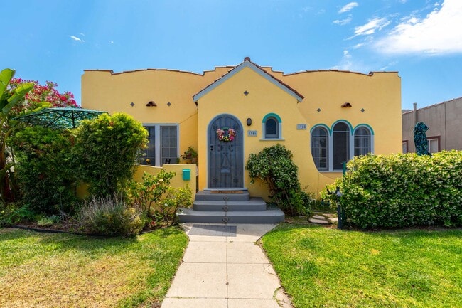 property at 1946 S Palm Grove Ave
