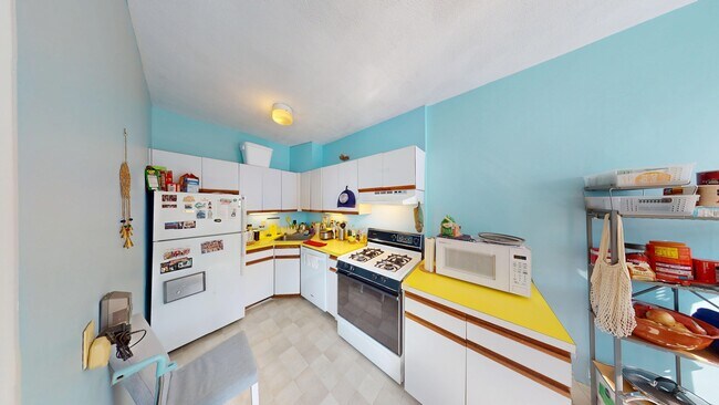 property at 4 Chiswick Rd