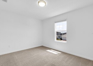 1148 Lakeshore Breeze Pl in Kissimmee, FL - Foto de edificio - Building Photo