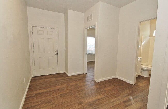 7467 S Acacia Ave in Boise, ID - Building Photo - Building Photo