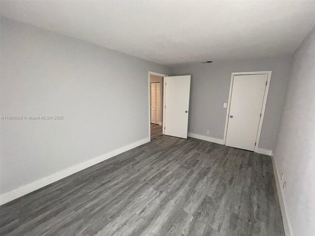 property at 2560 Riverland Dr