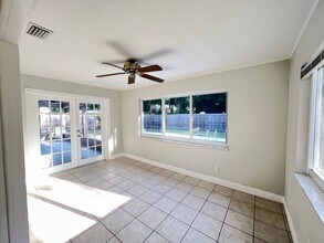 540 S Manor Dr in Stuart, FL - Building Photo - Building Photo