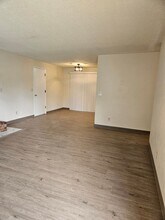 1950 NW Michelle Way in Grants Pass, OR - Building Photo - Building Photo