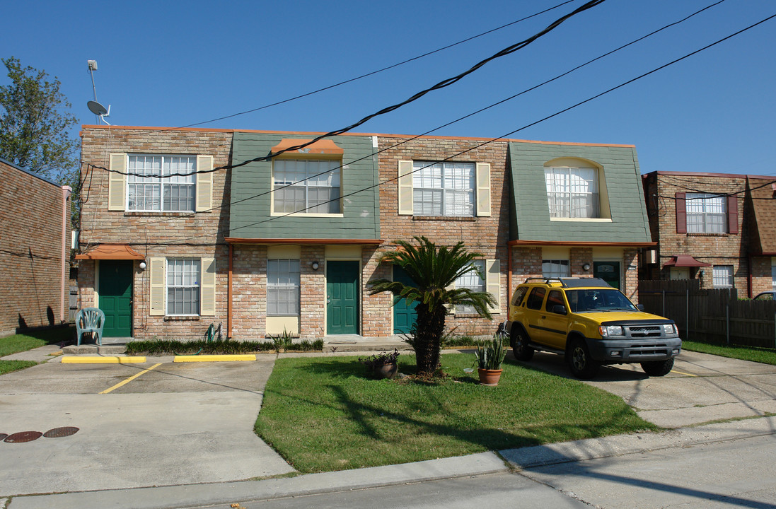 2109 Manson Ave in Metairie, LA - Building Photo