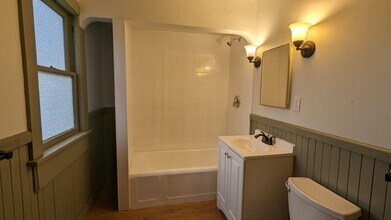 3421 Mapledale Ave in Cleveland, OH - Building Photo - Building Photo