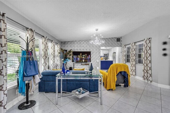 15240 SW 188th St in Miami, FL - Building Photo - Building Photo