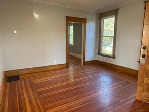 28 E Pearl St in New Haven, CT - Building Photo - Building Photo