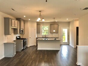 3677 Hidden Valley Cir in Lawrenceville, GA - Building Photo - Building Photo