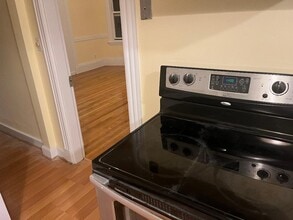 391 Salem St, Unit 2 in Medford, MA - Building Photo - Building Photo