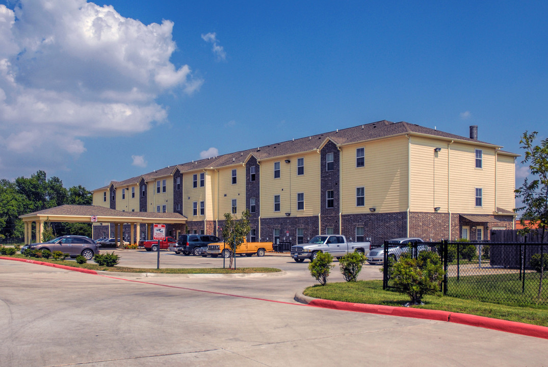 Pilgrim Place III in Houston, TX - Building Photo