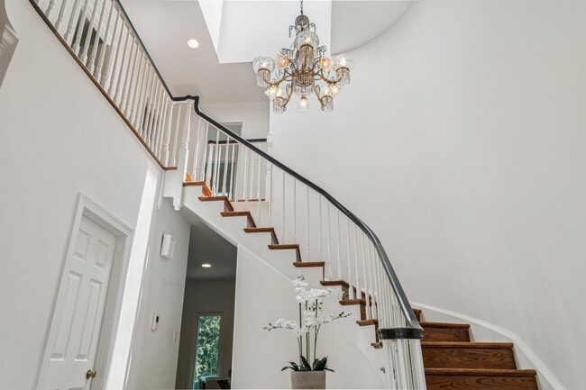 property at 3233 Ellicott St NW