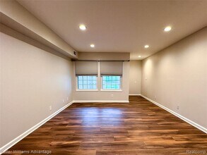 19206 Northridge Dr in Northville, MI - Building Photo - Building Photo
