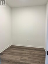 8 Interchange Wy in Vaughan, ON - Building Photo - Building Photo