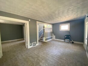 937 Lawton St in Akron, OH - Building Photo - Building Photo
