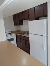 4920 Old Maysville Rd in Fort Wayne, IN - Foto de edificio - Building Photo